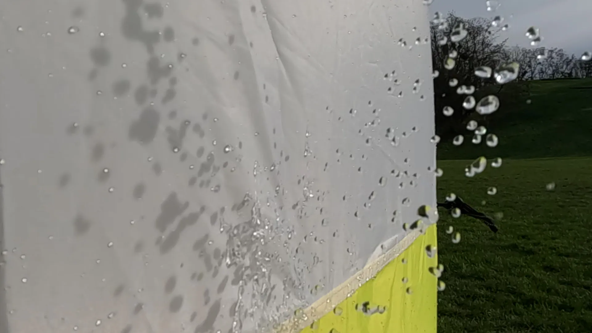 Test étanchéité JAX3 sous gouttes d&rsquo;eau