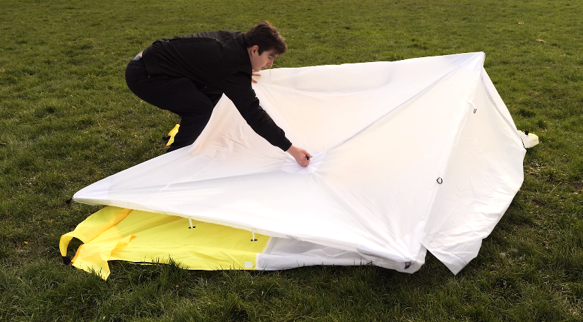 Capture d'écran 2024-01-30 043433 Tente de Chantier JAX3 Pro : La Tente de Travail à Déploiement Rapide (60s)